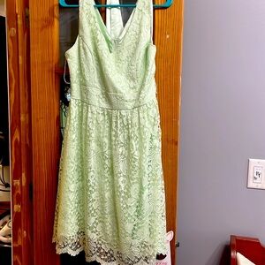 Green lace dress